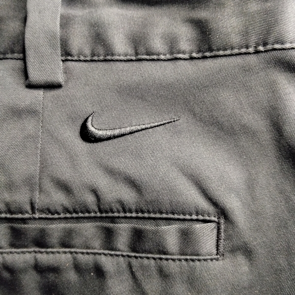 Nike Golf Charcoal Black Lightweight Pockets Size 36X30 Button Zip - Picture 9 of 10